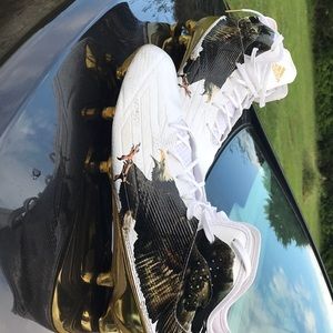 Adizero 5 ⭐️ Uncaged Men’s Mid Cleat